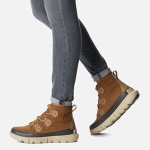 Sorel Explorer II Joan Short Size 7.5 Winter Boots
